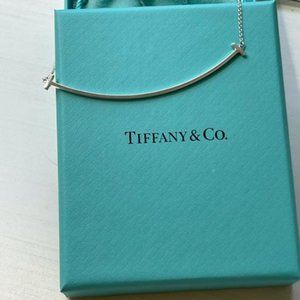 Tiffany Classic Silver Smiley Necklace